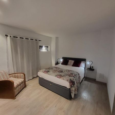 Turistic Girona - Piso De 1, 2 O 3 Habitaciones Екстер'єр фото